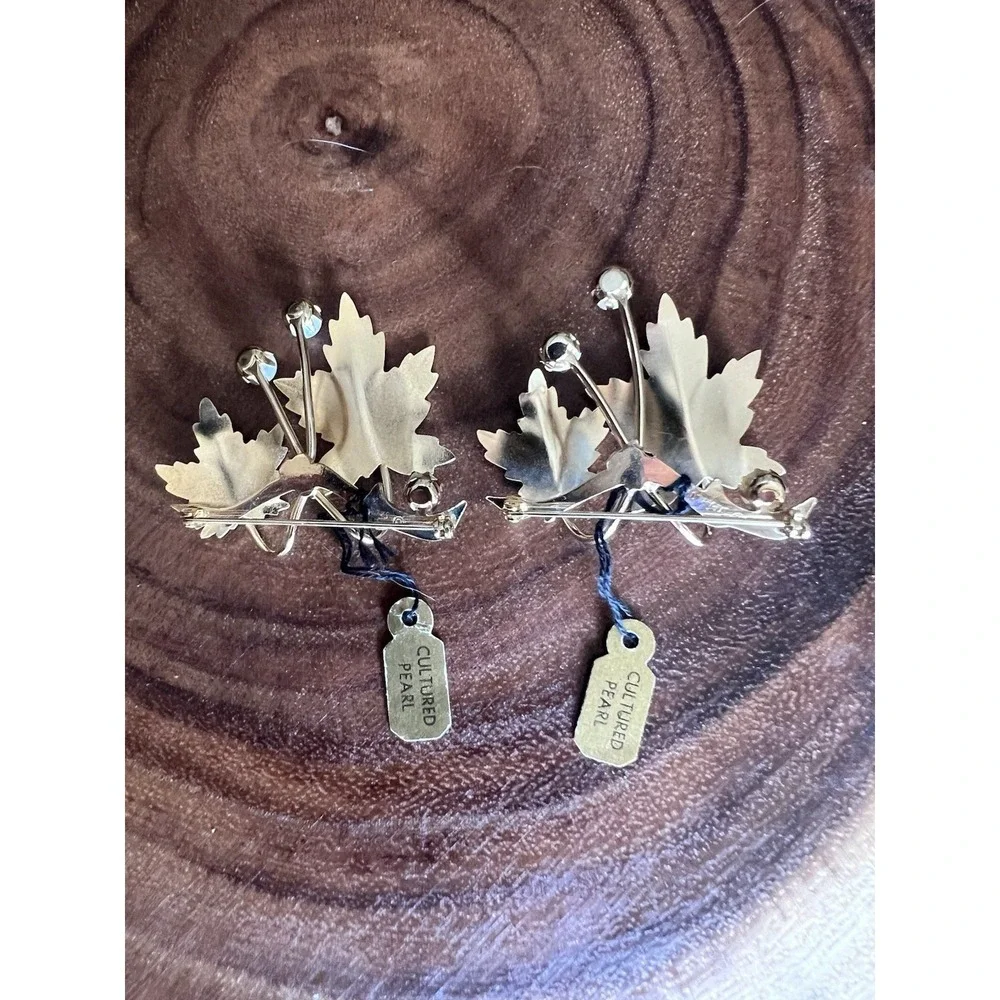 Vintage Sarah Coventry Gold Tone Maple Leaf Brooches with Real Pearls Lot Of 2!